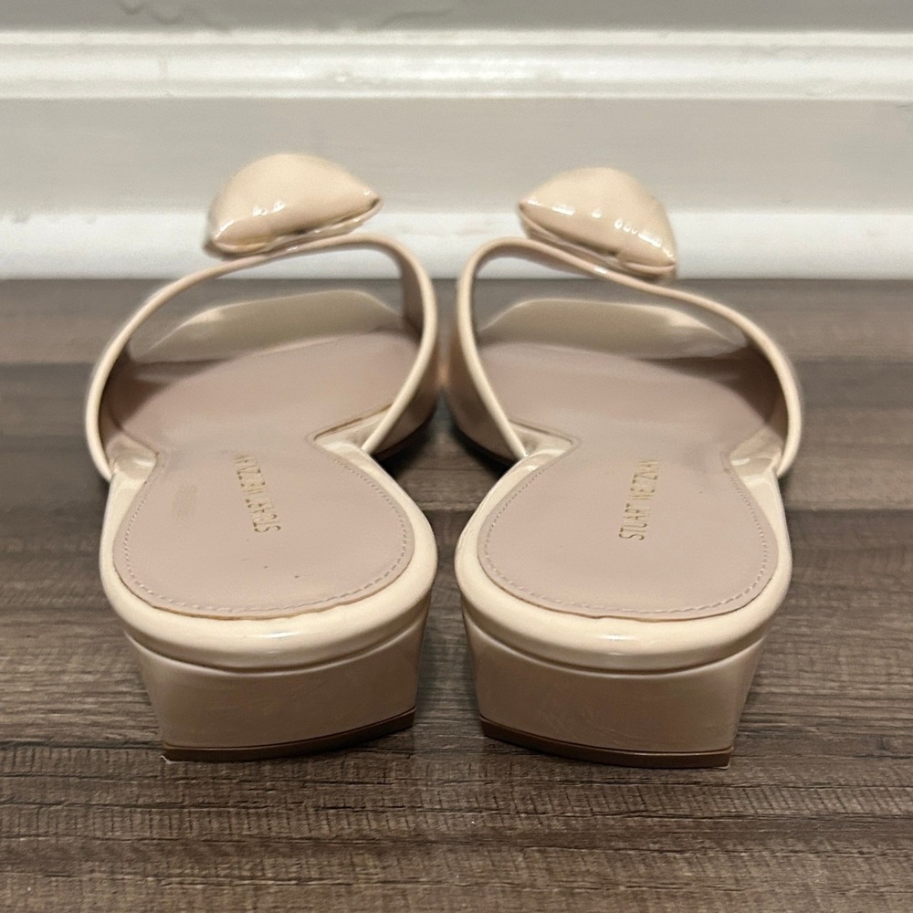 Stuart Weitzman Slide Sandals Women 7.5 Beige Rosette Patent Leather Coquette - Picture 5 of 12